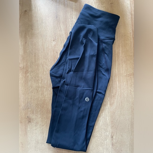 Lululemon Base Pace High Rise Tight - Picture 1 of 3